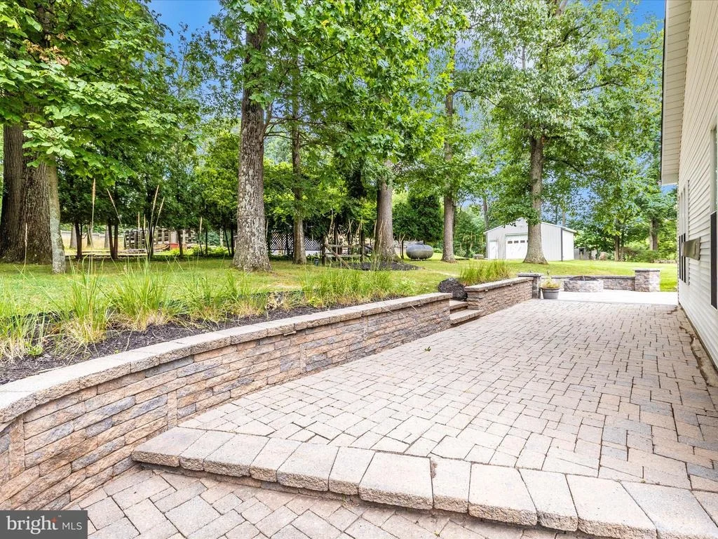 Photo of 6047 QUINN ROAD