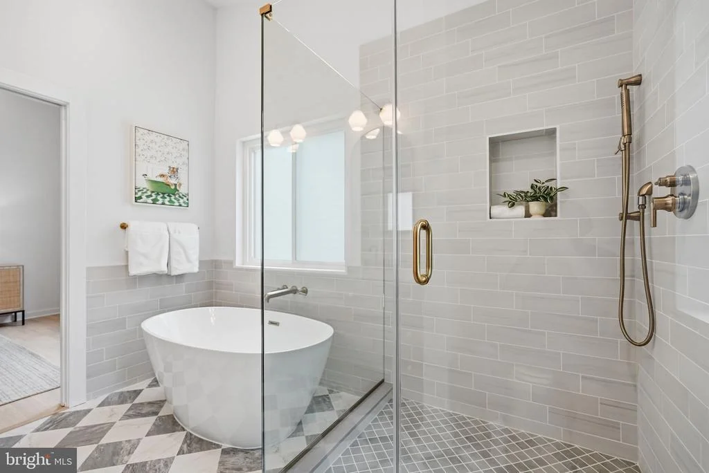 Photo of 2713 NAVARRE DRIVE