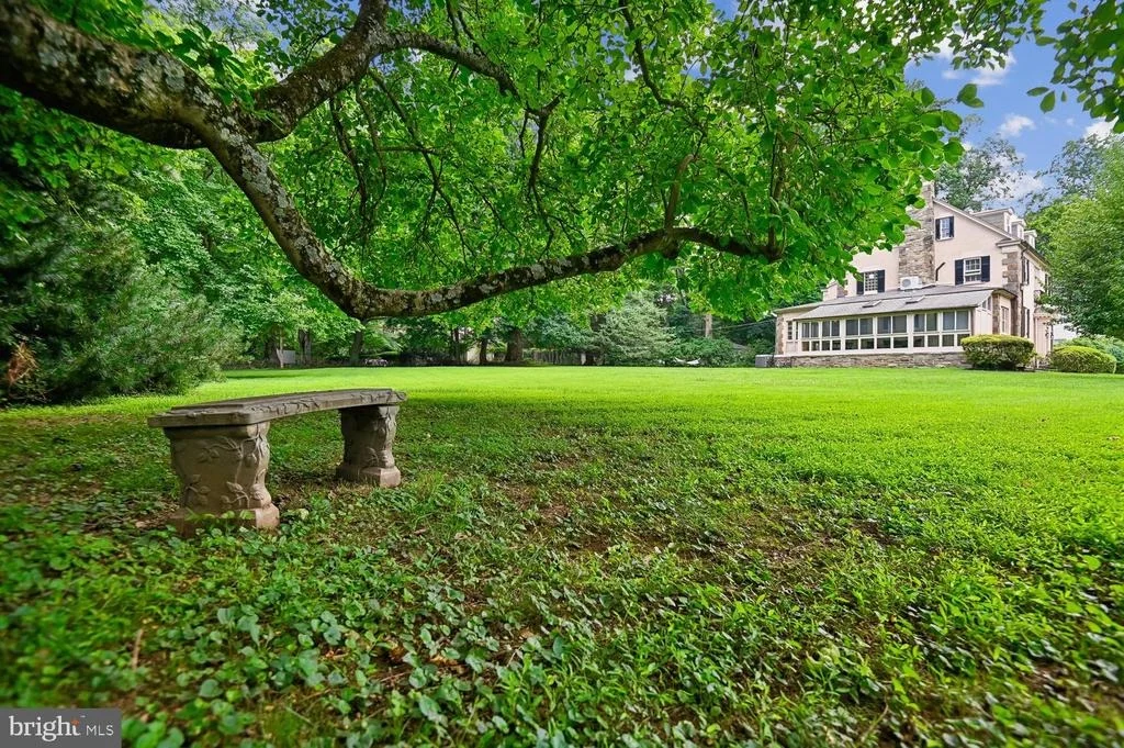 Photo of 2209 KEN OAK ROAD