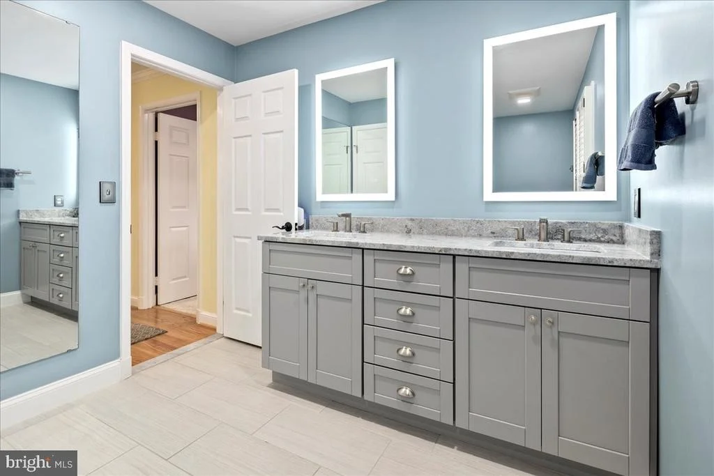 Photo of 9426 MOUNT VERNON CIRCLE