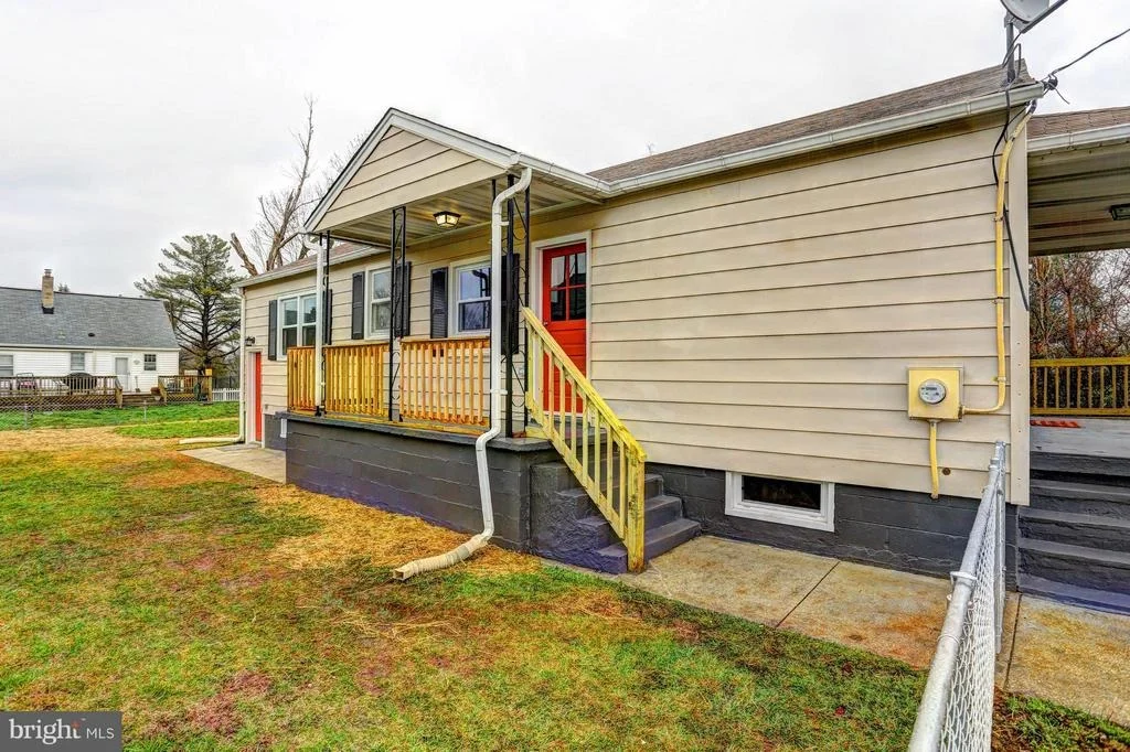 Photo of 516 HOLY CROSS ROAD