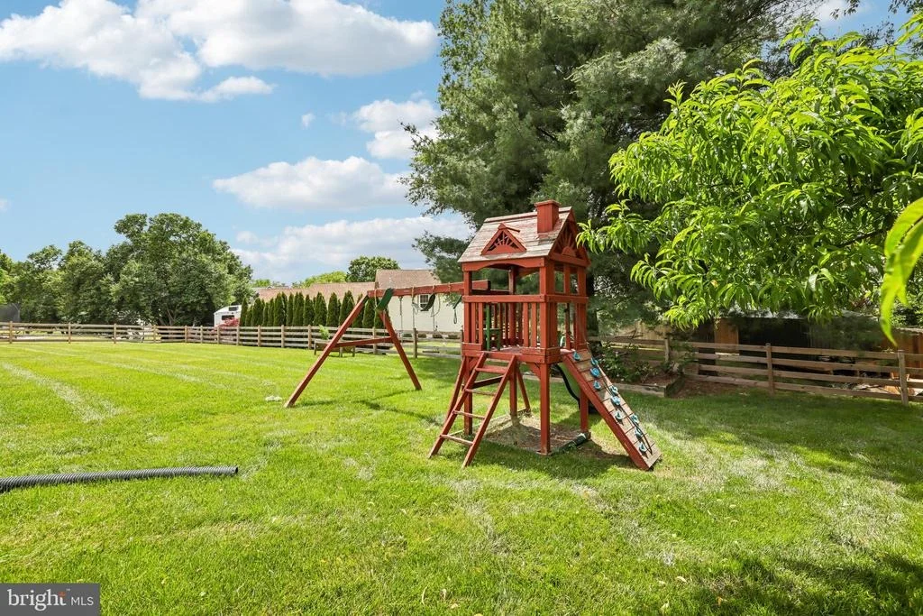Photo of 902 CLAUSER COURT