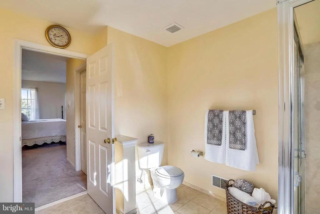 Photo of 2244 CHEROKEE DRIVE