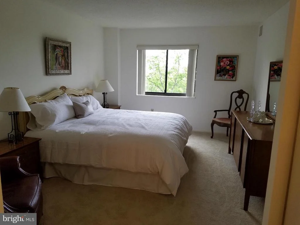 Photo of Unit 4922 at 15100 INTERLACHEN DRIVE