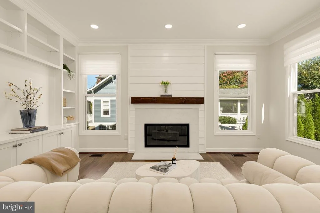 Photo of 1505 SPRING VALE AVENUE