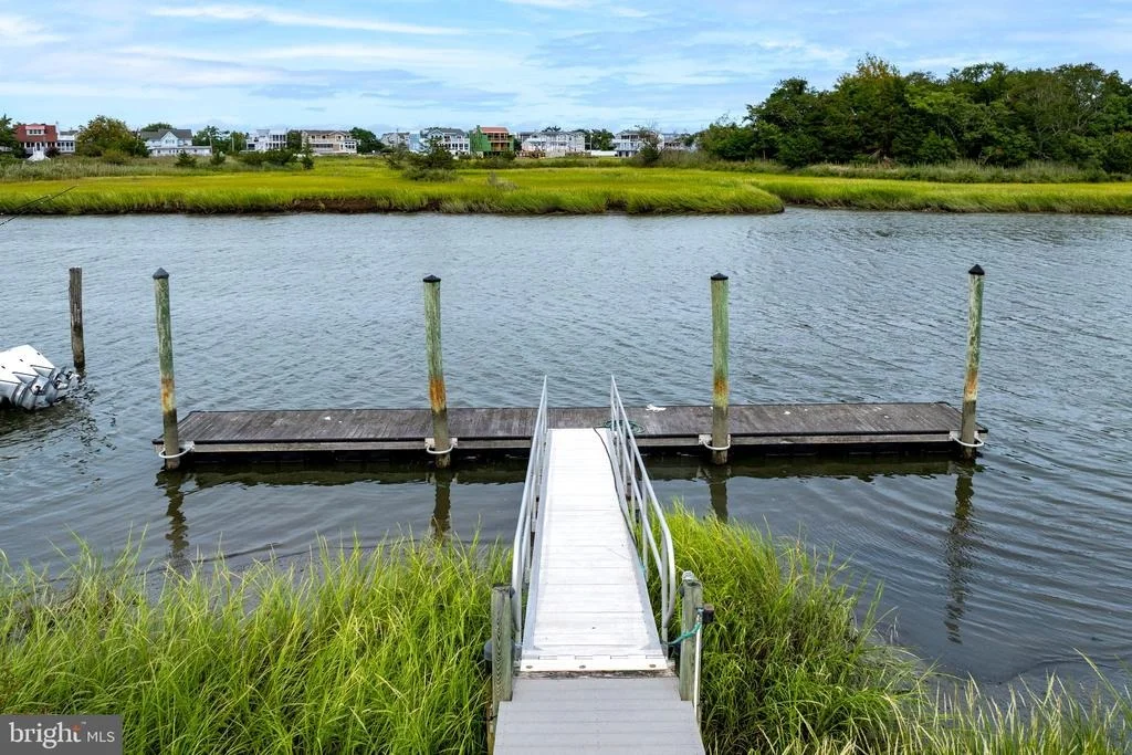 Photo of 632 PILOTTOWN ROAD