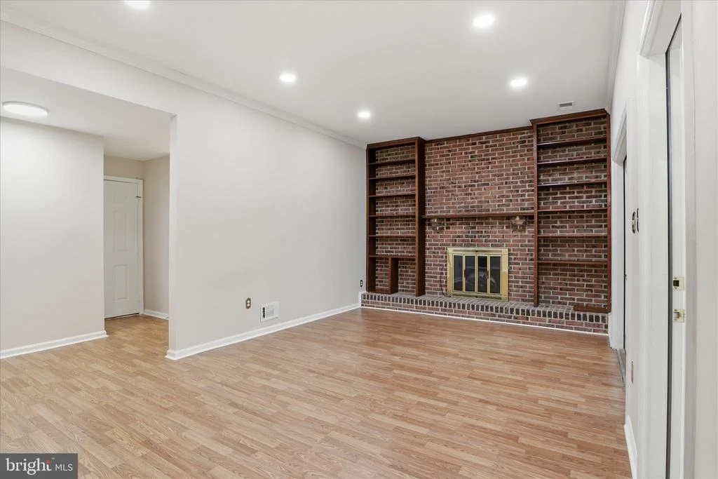 Photo of 7594 WOODSTOWN DRIVE