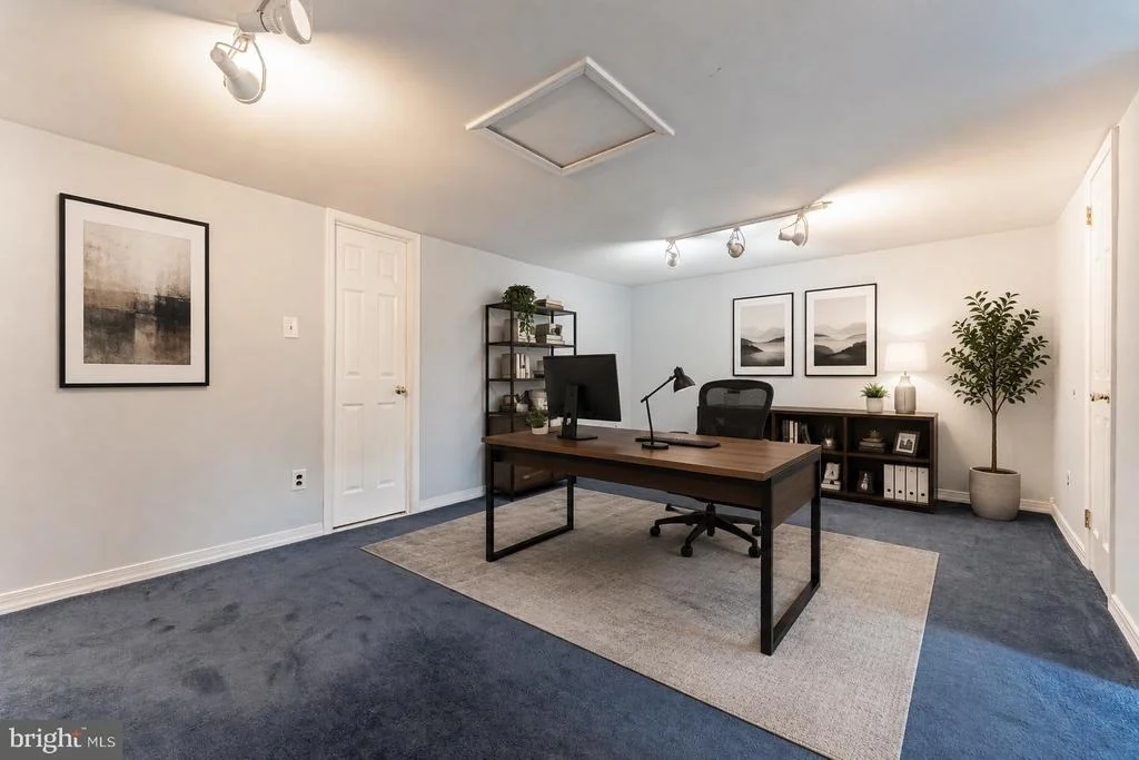 Photo of 11 CHATEAU CIRCLE