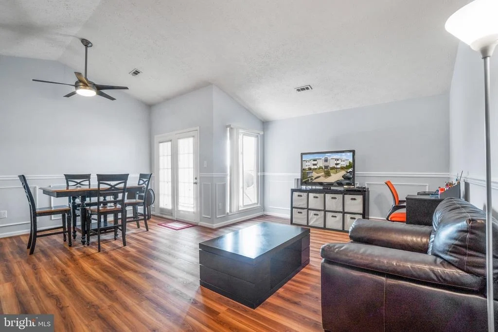 Photo of Unit 2D at 2157 WAINWRIGHT COURT