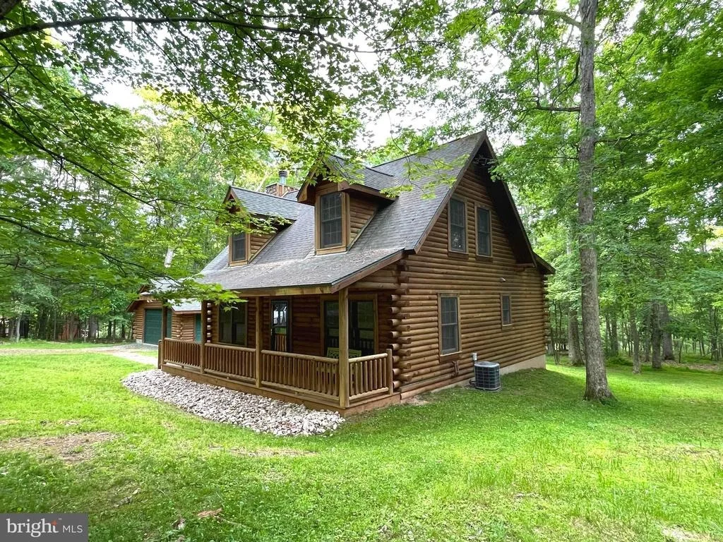Photo of 185 HIDDEN VALLEY LANE