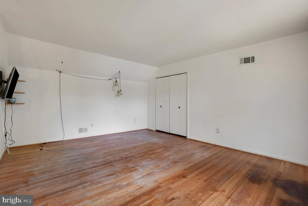 Photo of 14320 CANTRELL ROAD