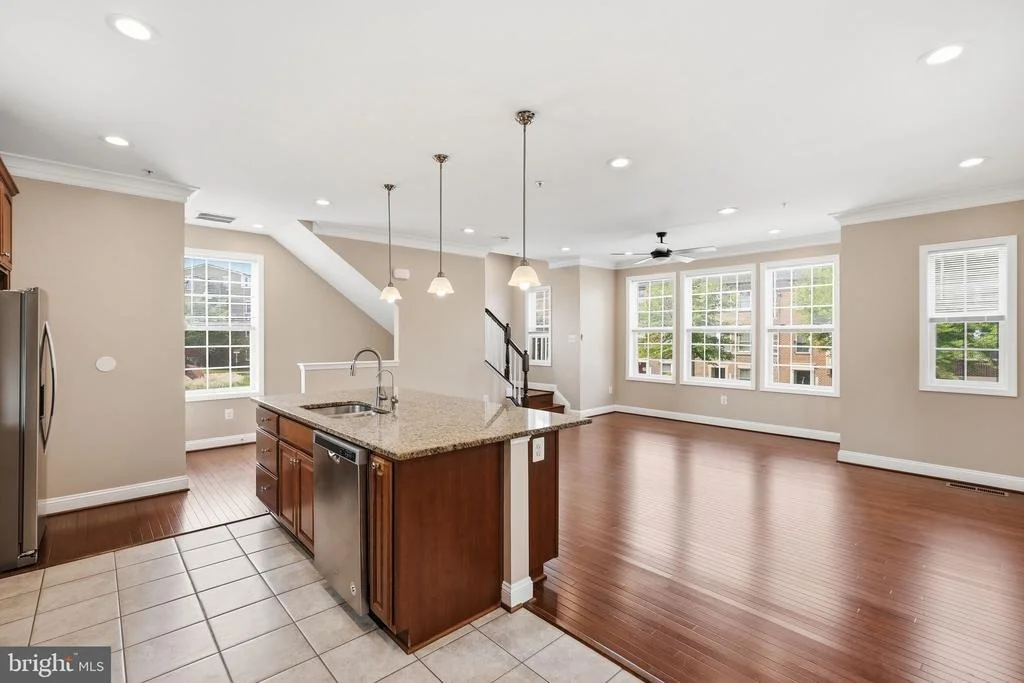 Photo of 232 PARKVIEW AVENUE