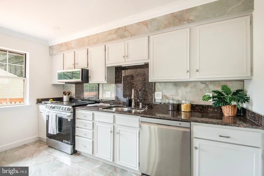Photo of 1240 VIKING DRIVE N