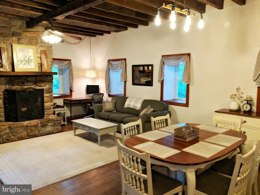 Photo of 1231 BRUCEVILLE ROAD