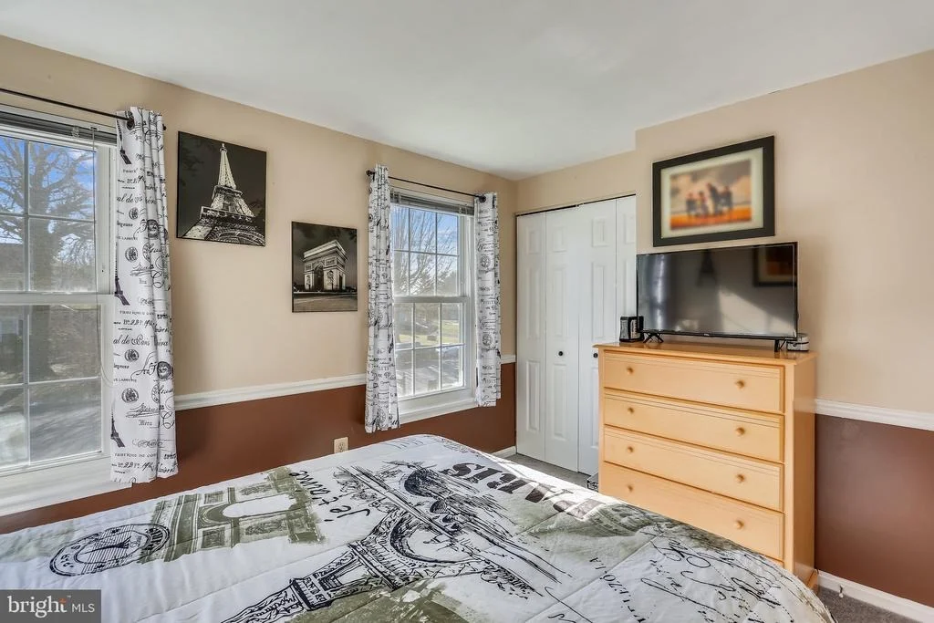 Photo of 915 POINTER RIDGE DRIVE