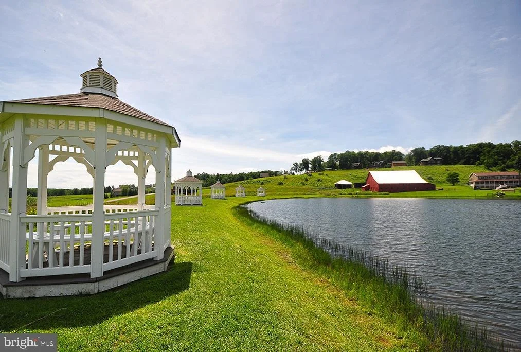 Photo of 342 LAKEFRONT LINKS DRIVE