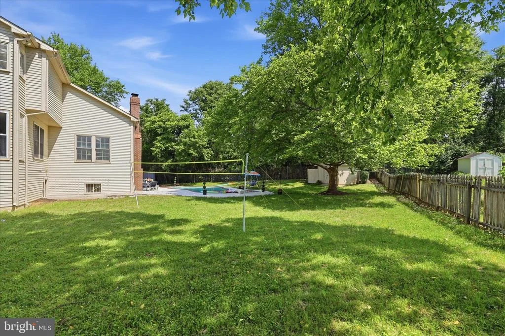 Photo of 6135 FIELDCREST COURT