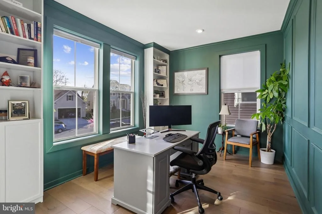 Photo of 1109 SAXTON DRIVE