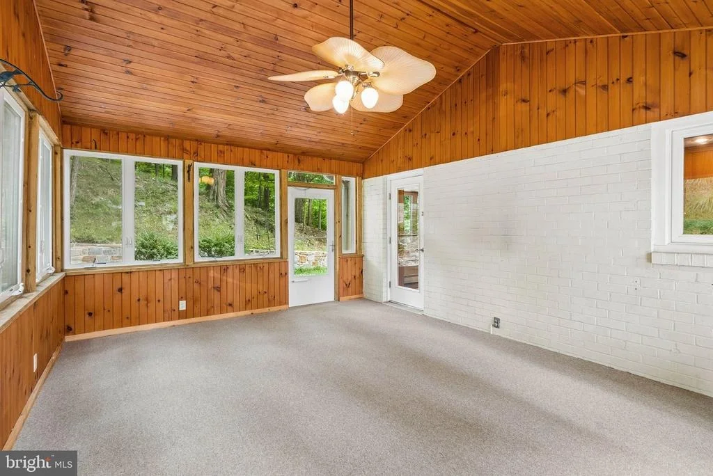 Photo of 804 STAGS HEAD ROAD