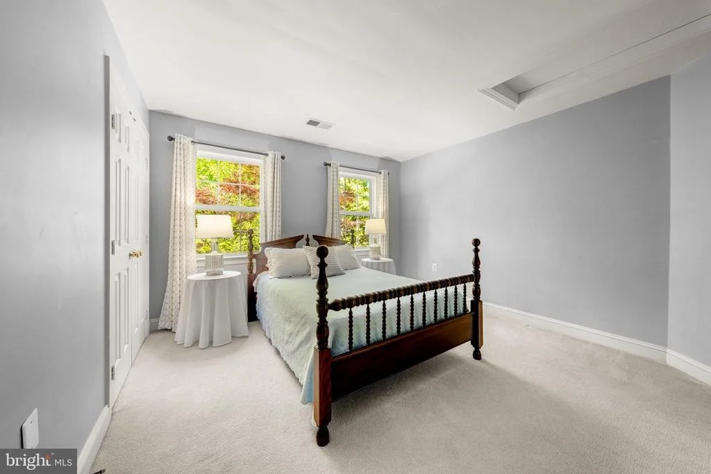 Photo of 40845 FOREST GLEN DRIVE
