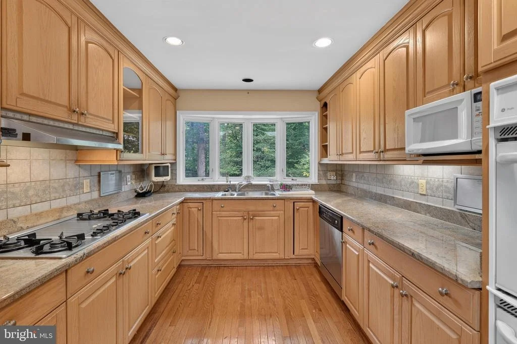 Photo of 10600 GREENACRES DRIVE