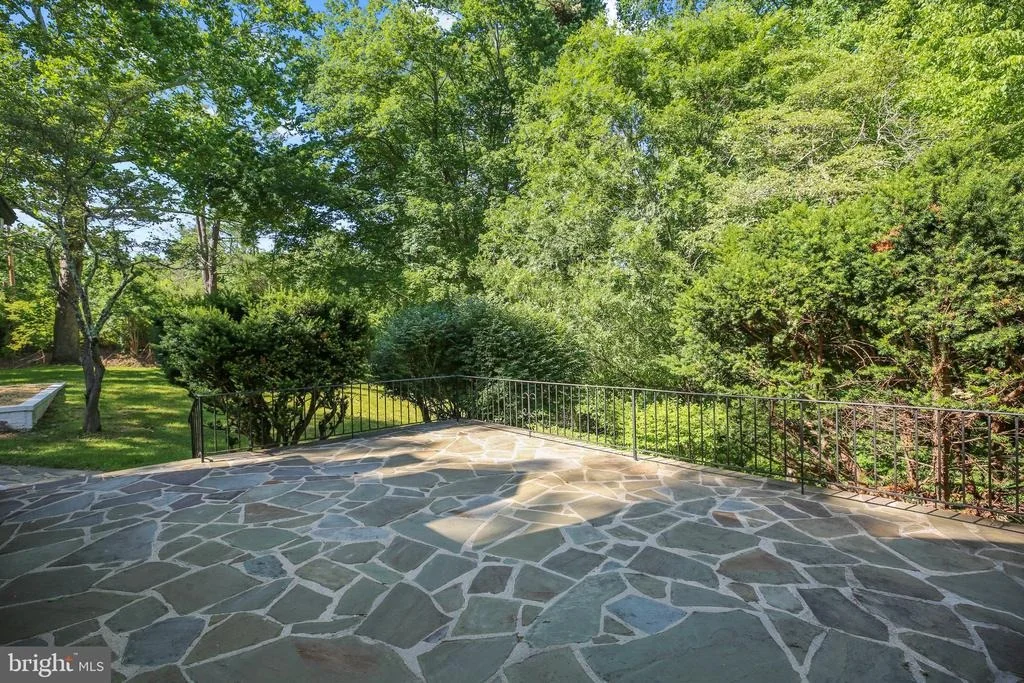 Photo of 1801 ASHTON ROAD