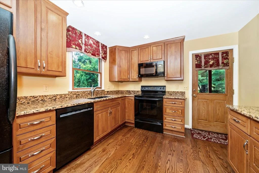 Photo of 8604 BURNT HICKORY CIRCLE