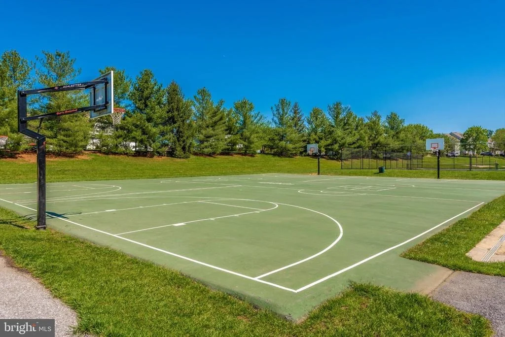 Photo of 9005 SHADYBROOK DRIVE