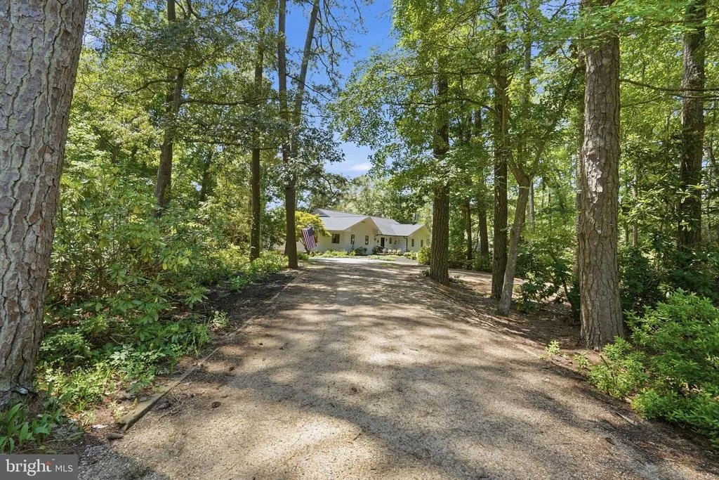 Photo of 750 LEVELGREEN RD.