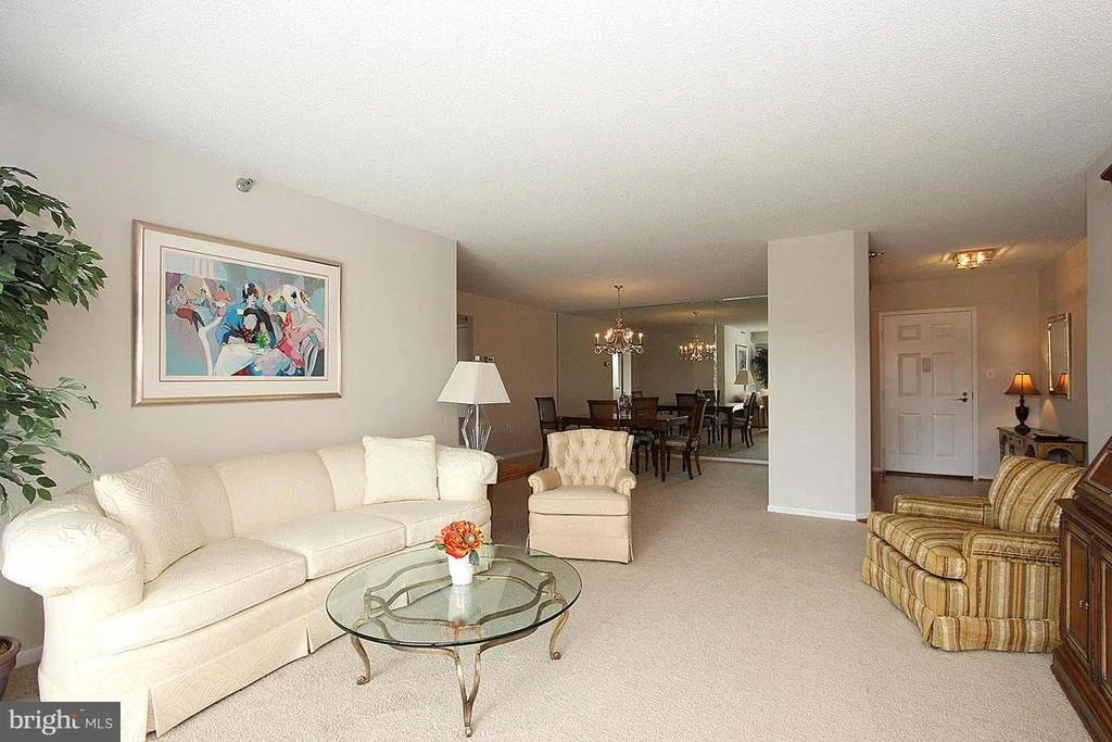Photo of Unit 721 at 15115 INTERLACHEN DRIVE
