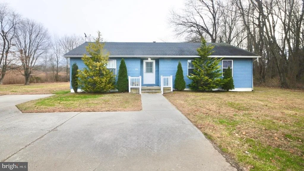 Photo of 298 N HOOK ROAD