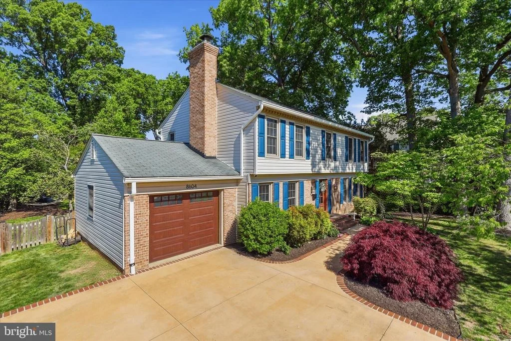 Photo of 8604 RIVERSIDE ROAD