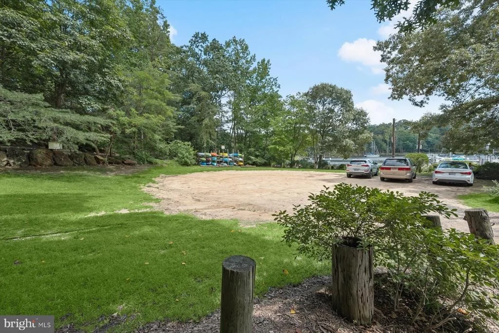 Photo of 579 WEST DRIVE