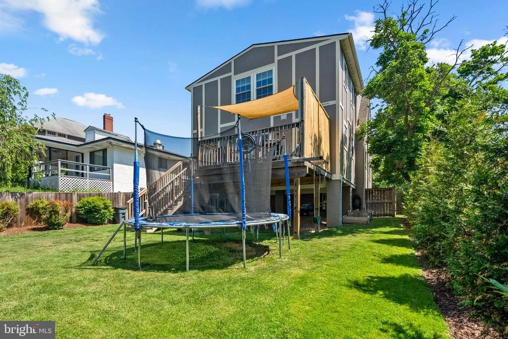 Photo of 9504 BILTMORE DRIVE