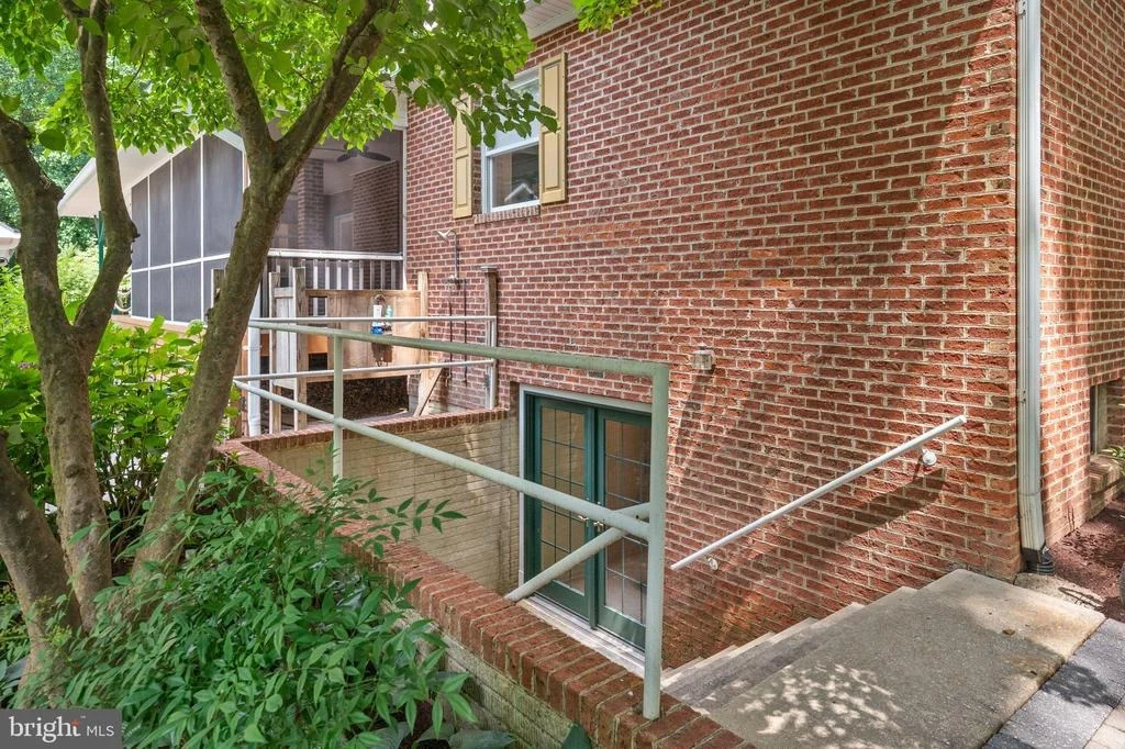 Photo of 6456 MEADOWLARK DRIVE