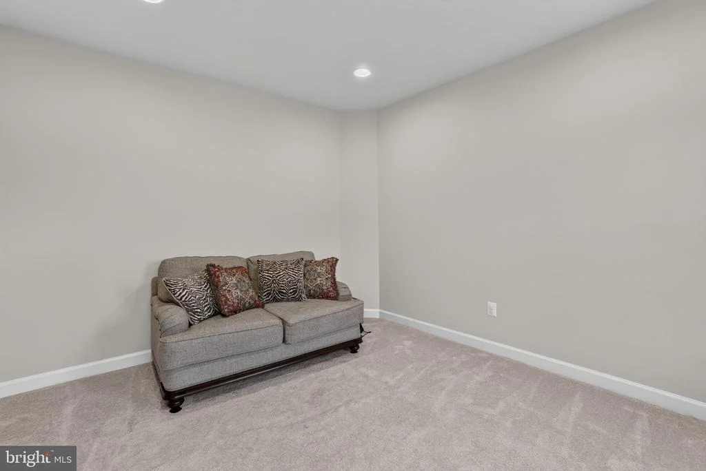 Photo of 6004 HUNT WEBER DRIVE