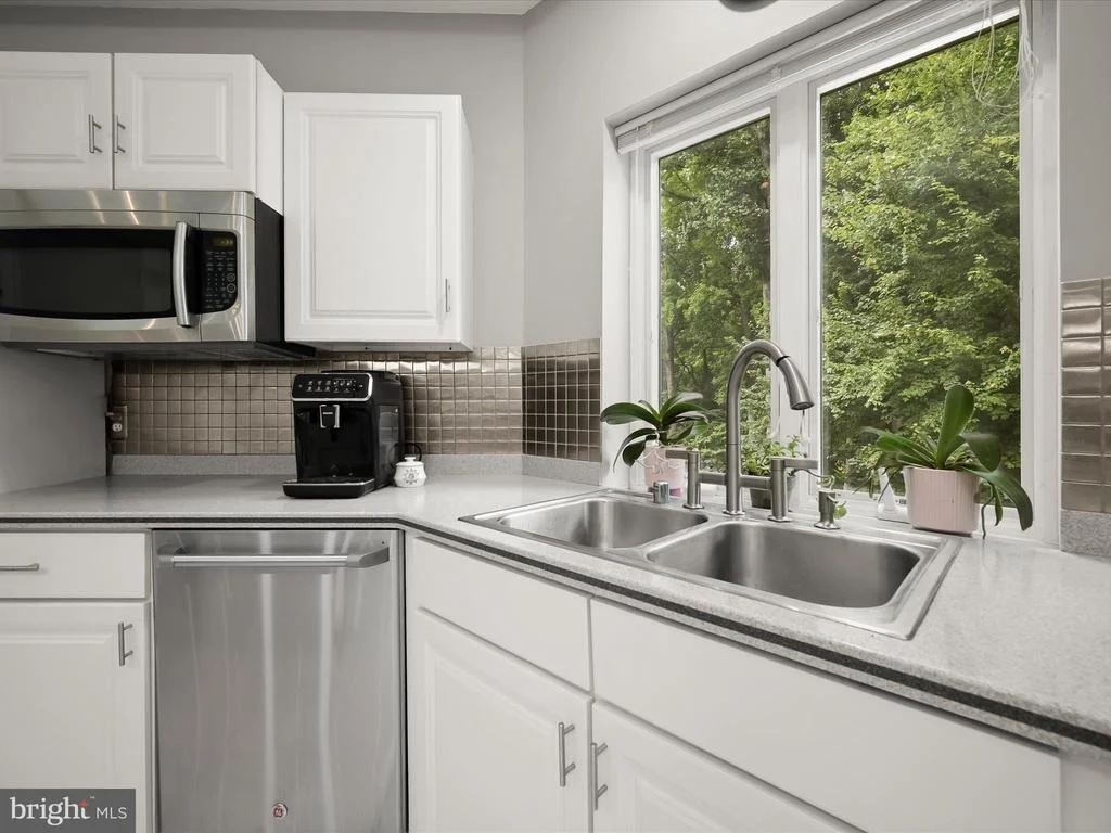 Photo of 1199 ASQUITHPINES PLACE