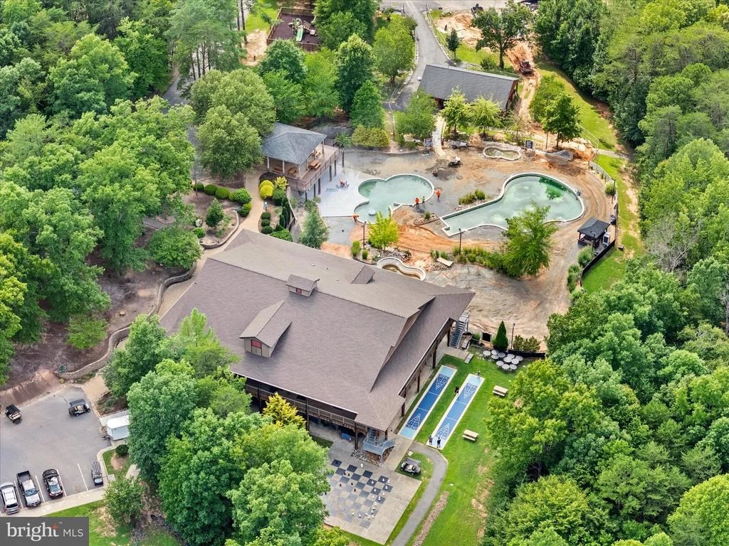 Photo of 178 PINEHURST DRIVE