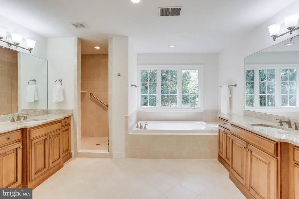 Photo of 1823 KIRBY ROAD
