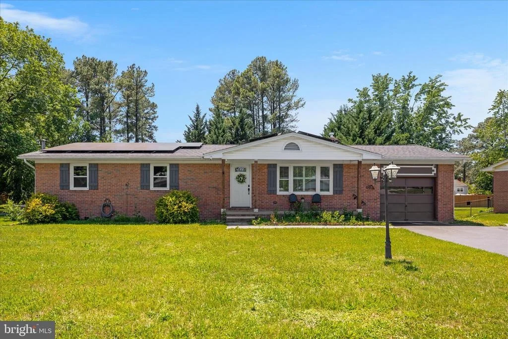 Photo of 224 FREDERICKTOWNE DRIVE
