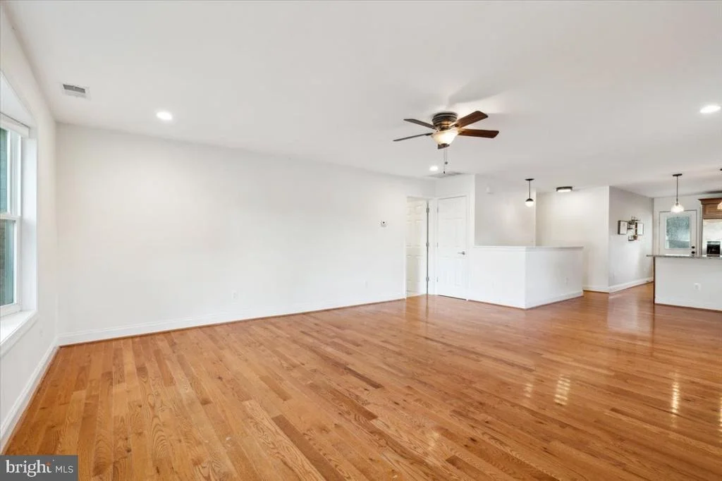 Photo of 819 TRAIL AVENUE