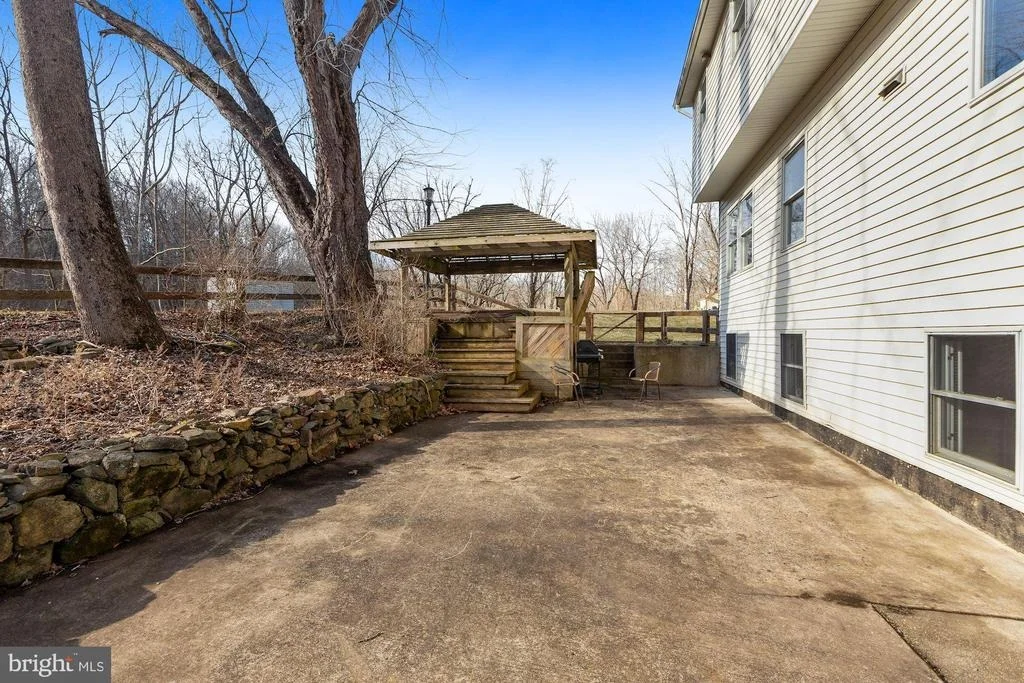 Photo of 2734 CROOKED RUN ROAD