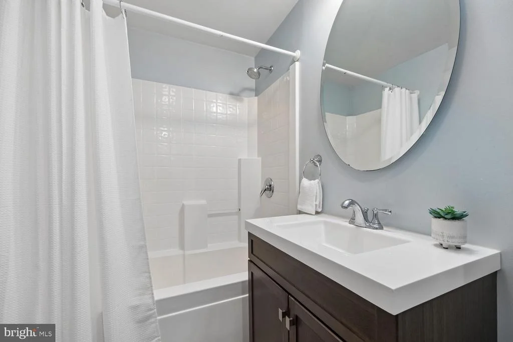 Photo of 1121 TANLEY ROAD