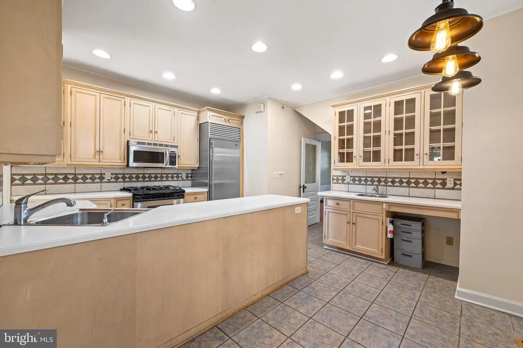 Photo of 225 HAWTHORNE ROAD