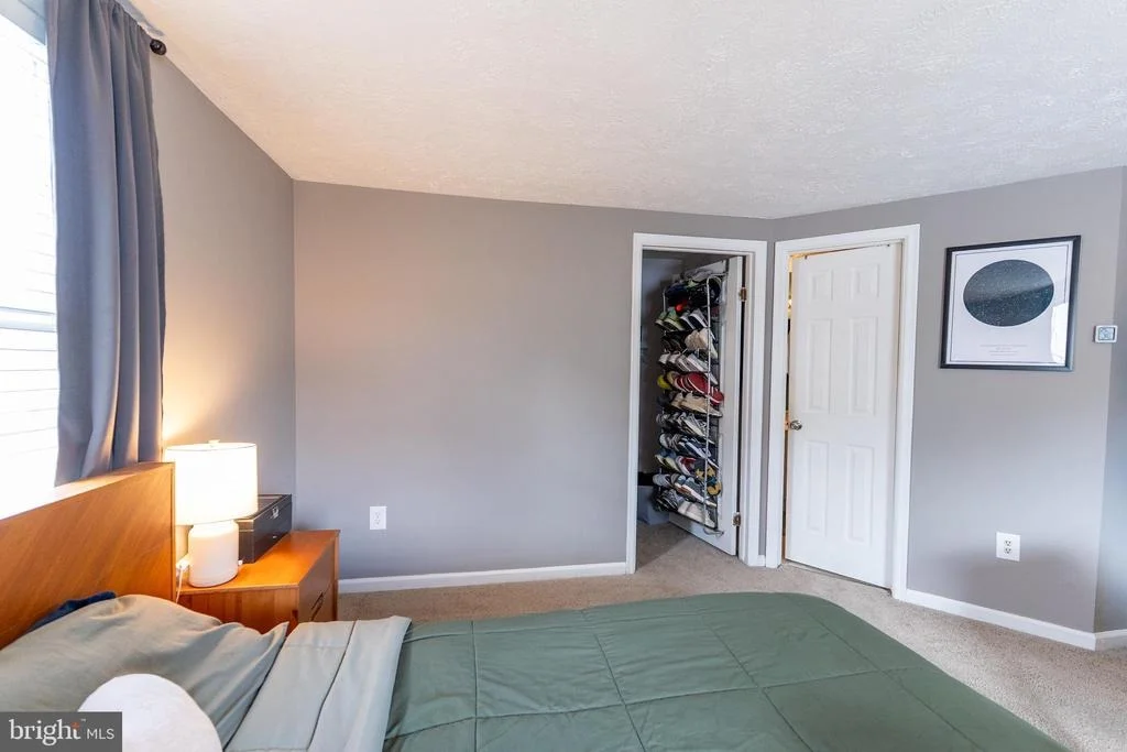 Photo of Unit E at 800 STRATFORD WAY
