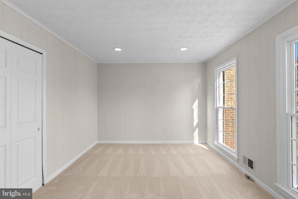 Photo of 4425 THORNHURST DRIVE