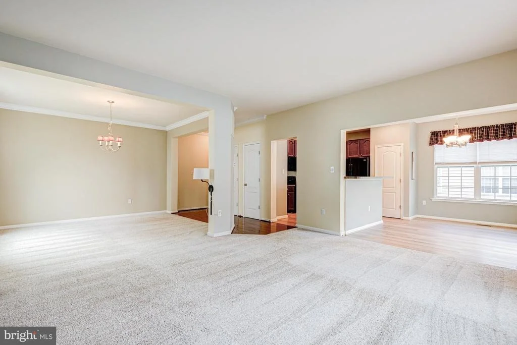 Photo of 318 NORTHHAMPTON WAY