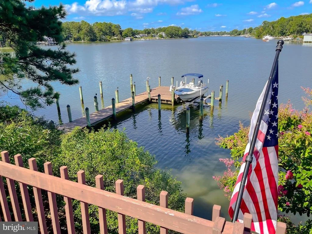 Photo of 222 HARBOR DRIVE