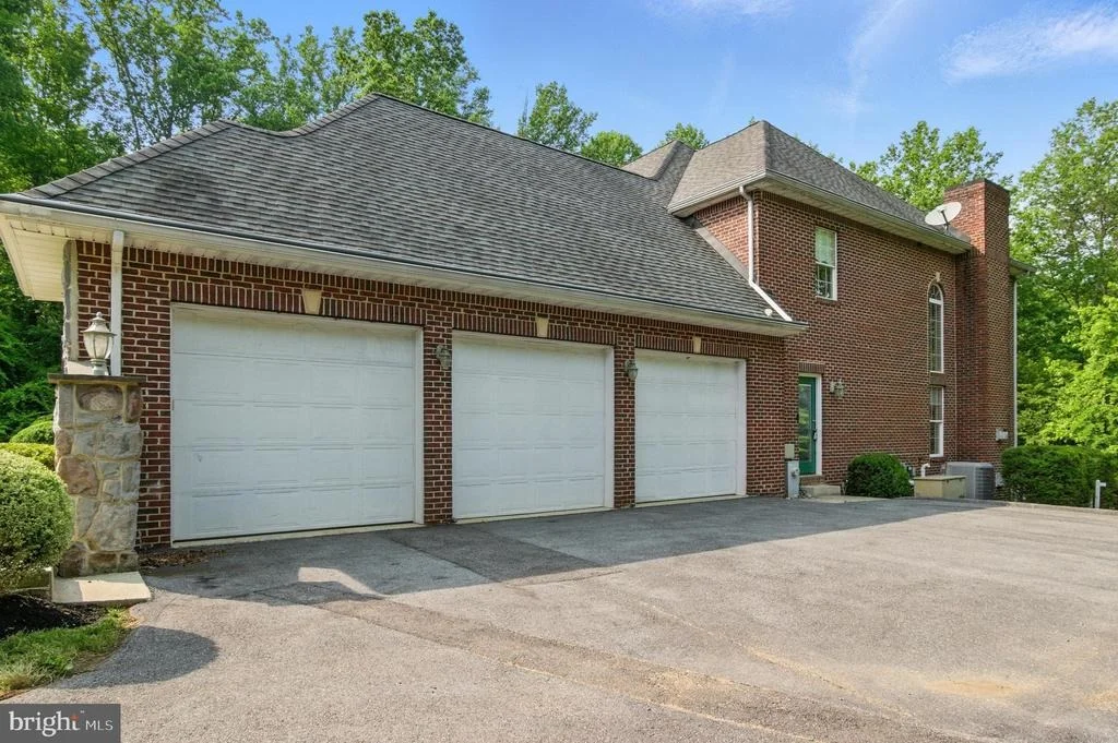 Photo of 1002 COVINGTON WAY