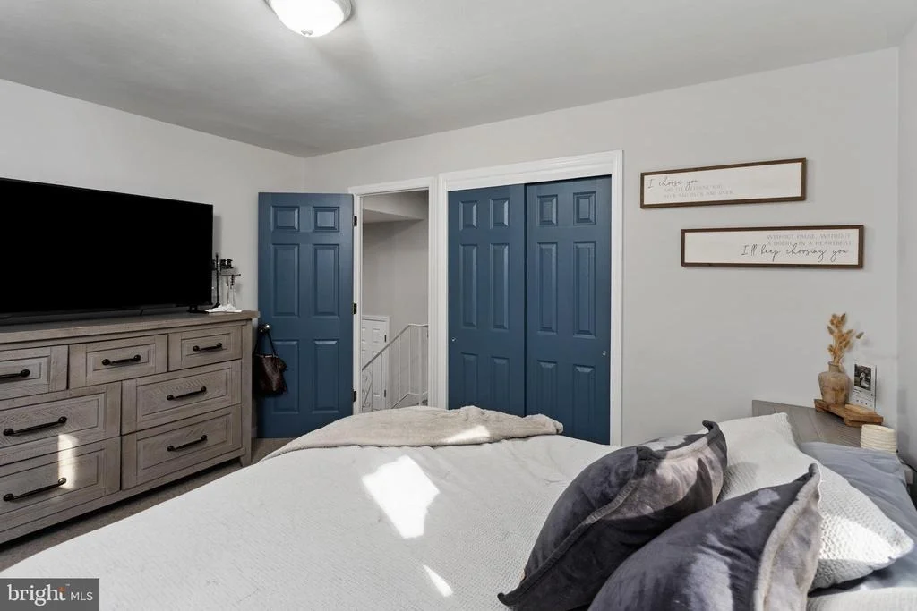 Photo of 4 LAKEVIEW DRIVE